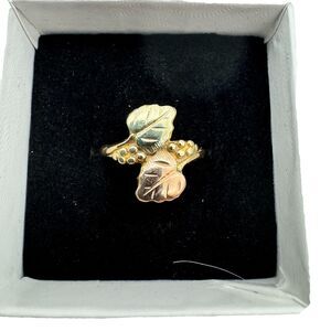 Vintage Landstrom's Black Hills Gold Leaves Beads Pinky Ring 10k Multi-Tone
